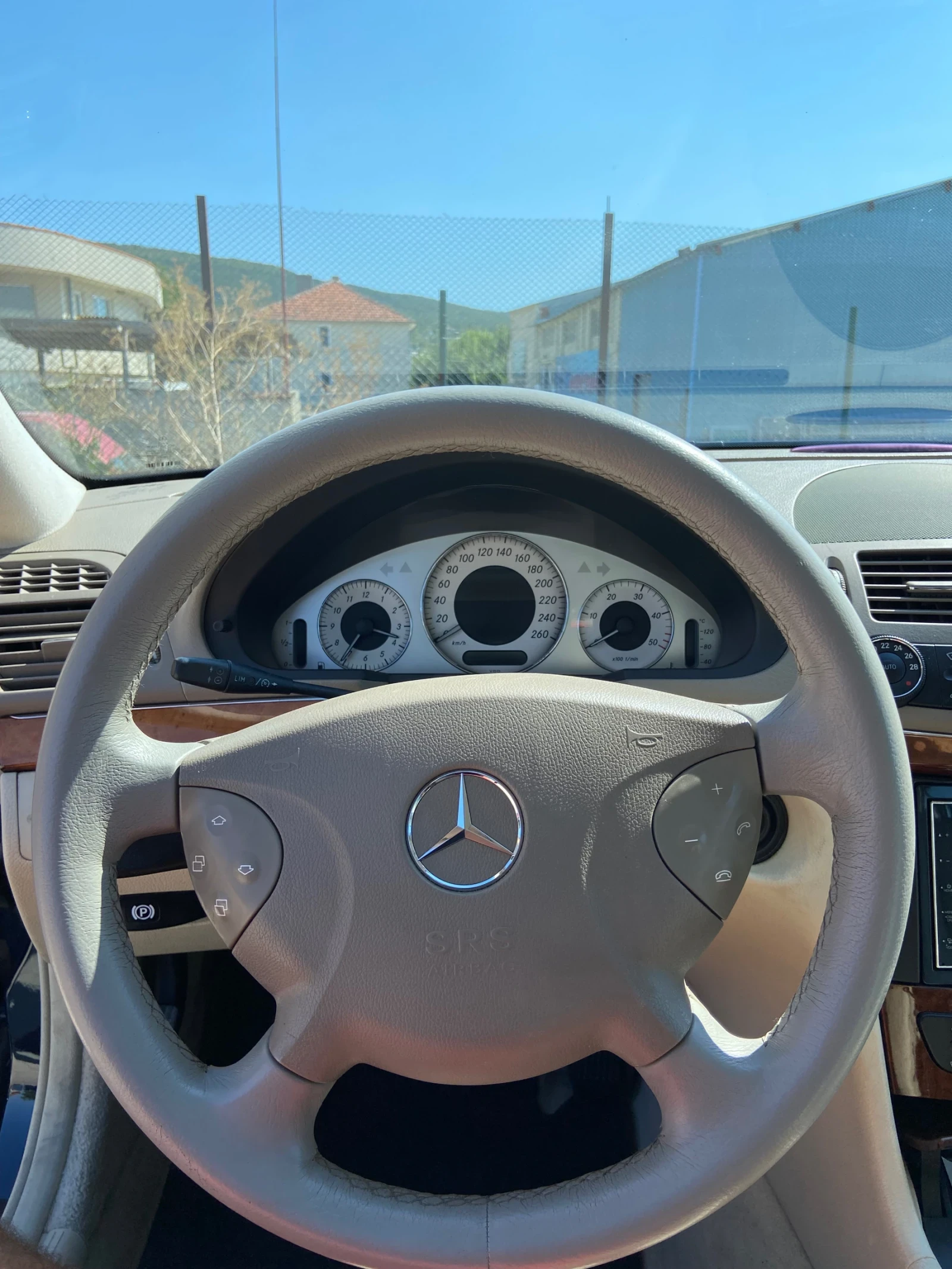 Mercedes-Benz E 280  - изображение 7