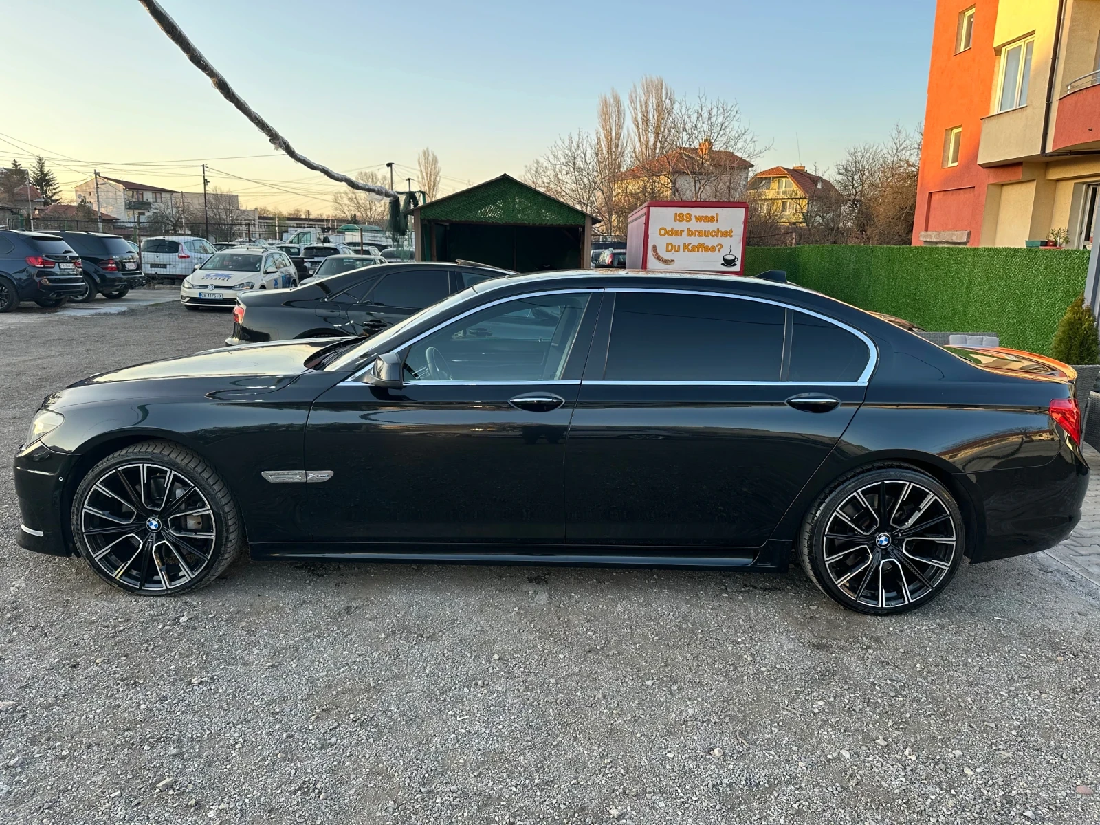 BMW 750 750L xDrive Full, снимка 8 - Автомобили и джипове - 54113565