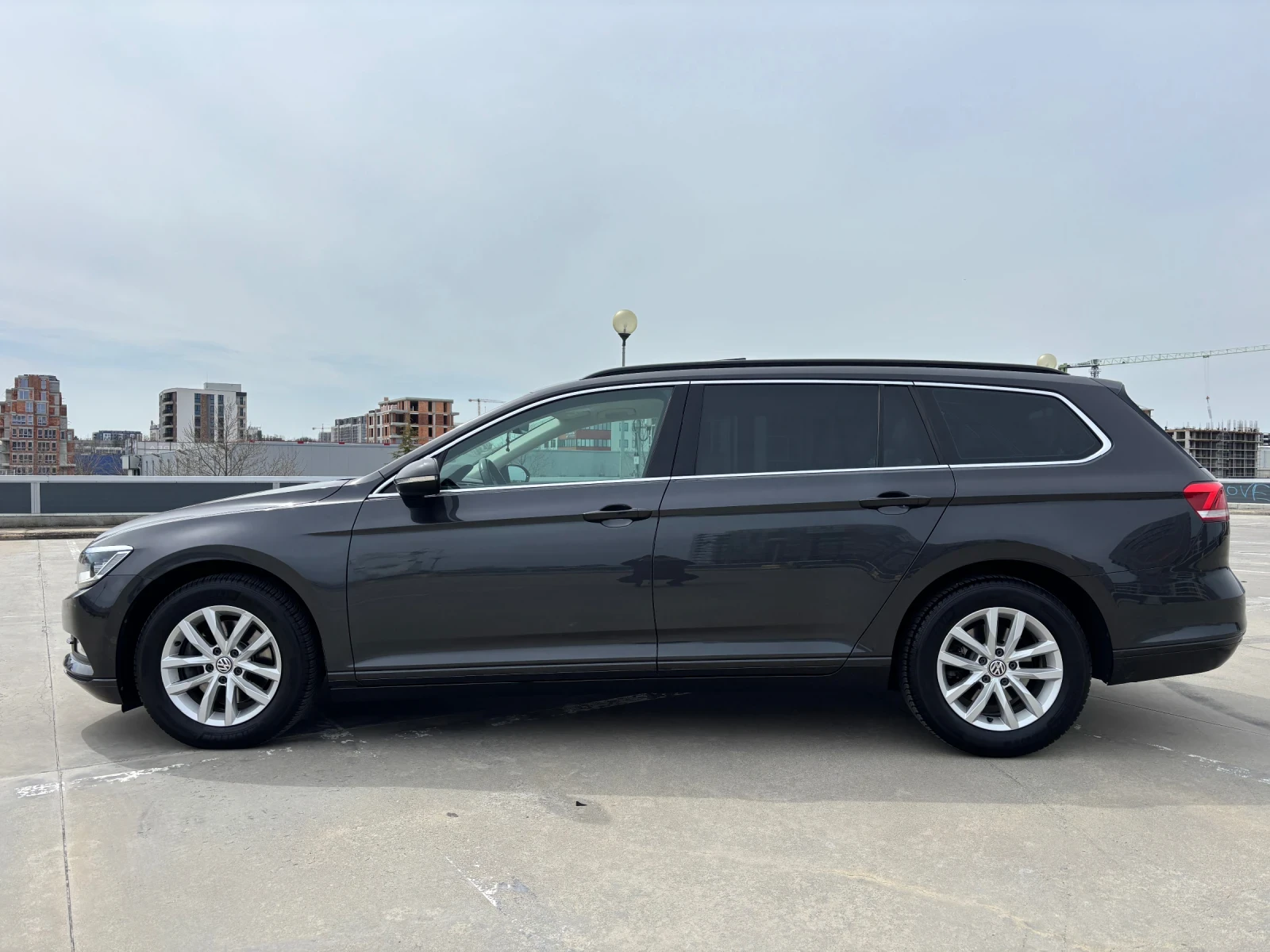 VW Passat 2019 DSG | Панорама | Проверен | Сервизна история, снимка 4 - Автомобили и джипове - 54205323