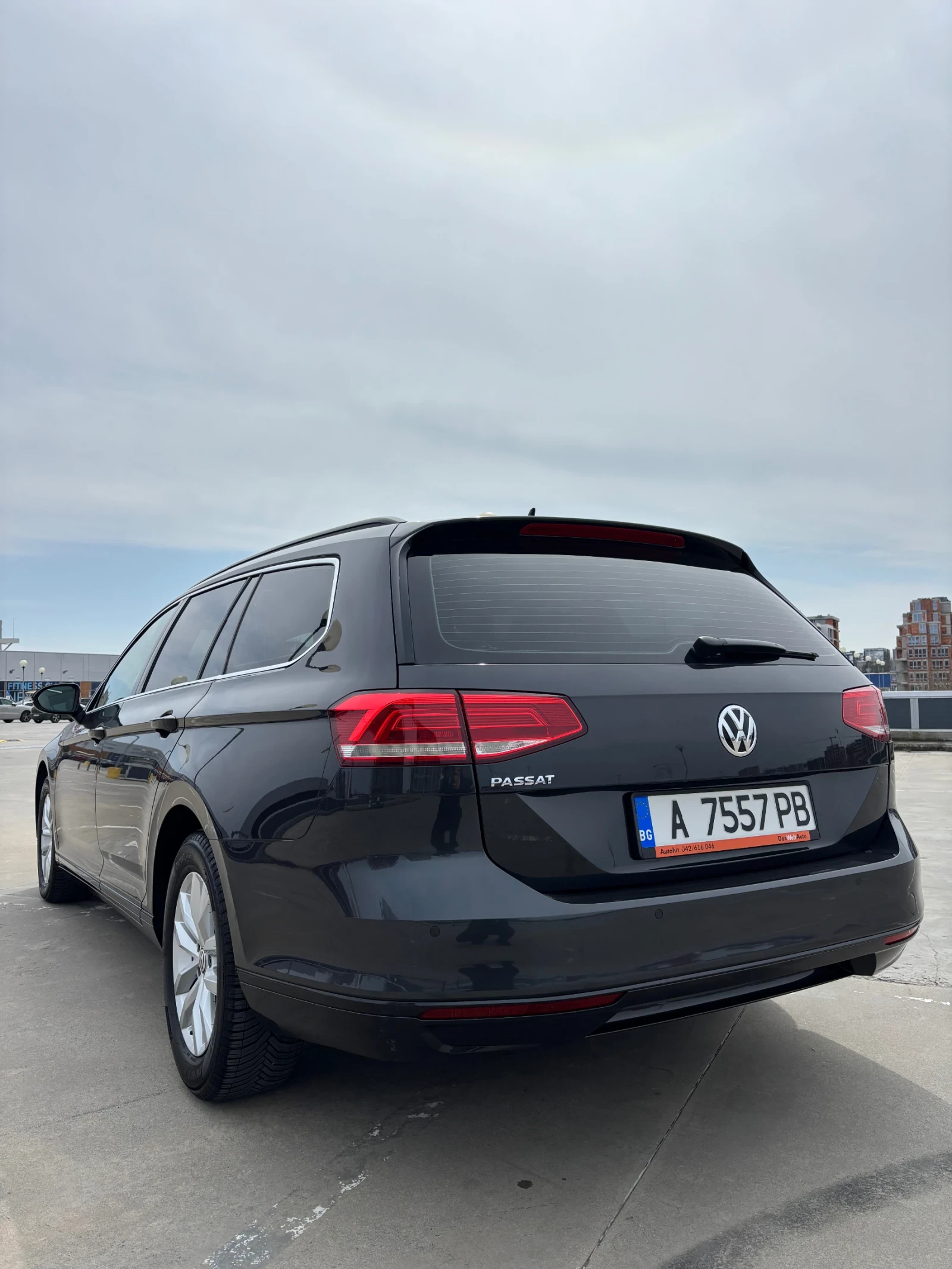 VW Passat 2019 DSG | Панорама | Проверен | Сервизна история, снимка 3 - Автомобили и джипове - 54205323