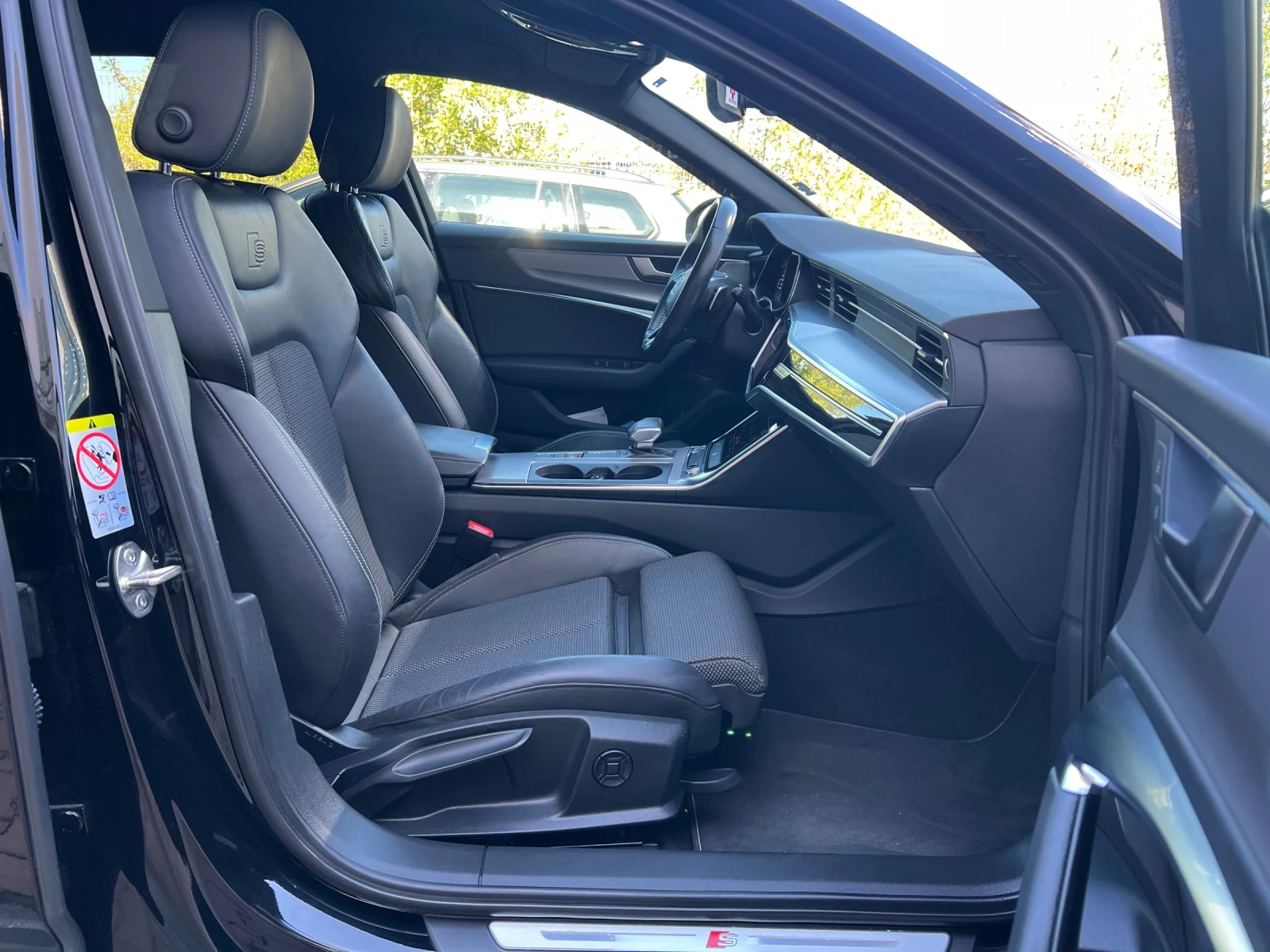 Audi A6 Avant 45TDI Quattro S-Line MHEV, снимка 8 - Автомобили и джипове - 54330972