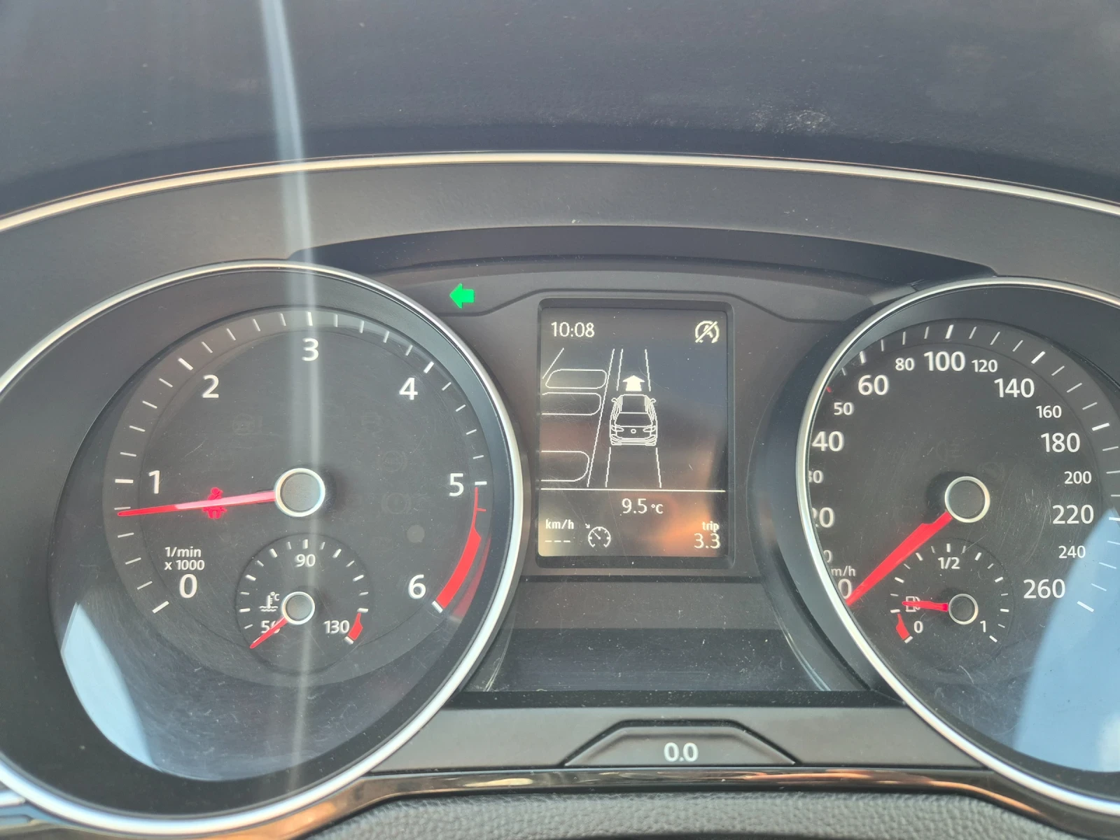 VW Passat 1.6 TDI , снимка 9 - Автомобили и джипове - 54385265