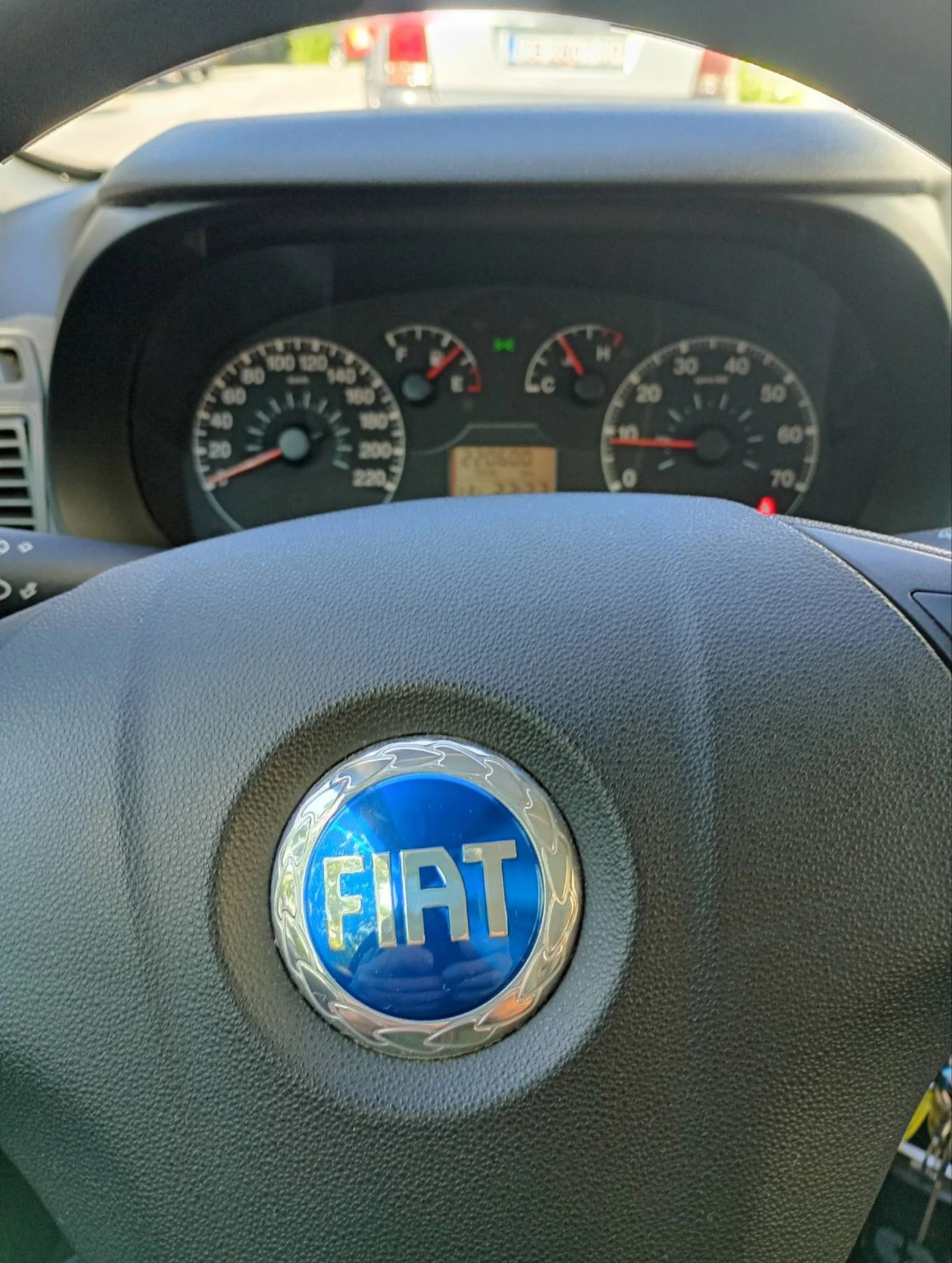 Fiat Punto 1.4 i LPG suisse, снимка 10 - Автомобили и джипове - 54493246