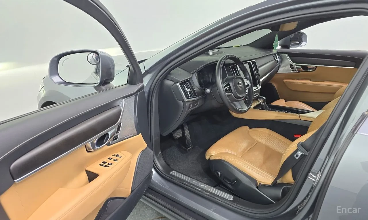 Volvo V90 Cross Country T5 PRO AWD* МАСАЖ* BOWERS&WILKINS* 360* HEAD-UP* , снимка 5 - Автомобили и джипове - 55269322