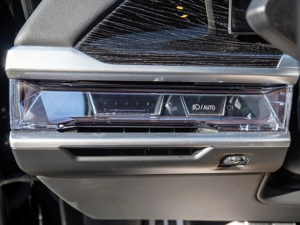 BMW 740 xDRIVE/299HP/M-SPORT/PANO/B&W/360/ACC/KLESS/766z, снимка 14 - Автомобили и джипове - 55664136