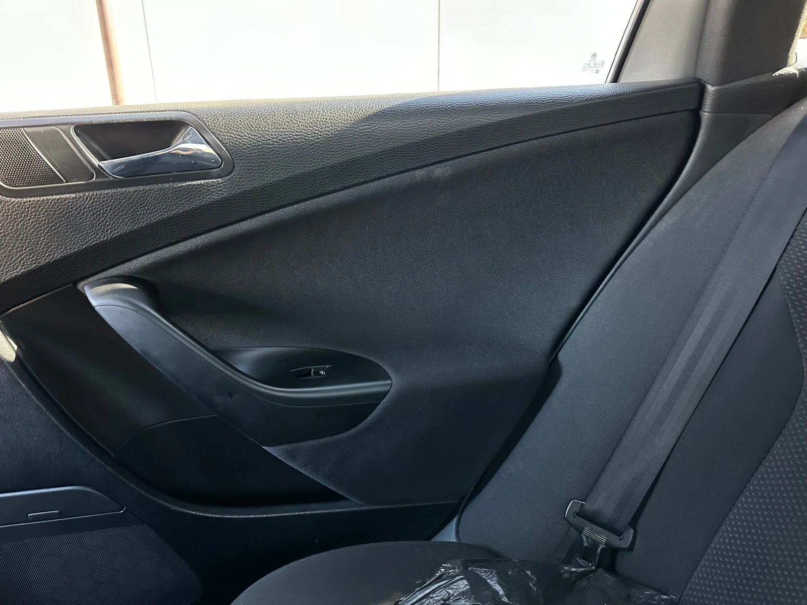 VW Passat 2.0 TDI, снимка 11 - Автомобили и джипове - 55714997