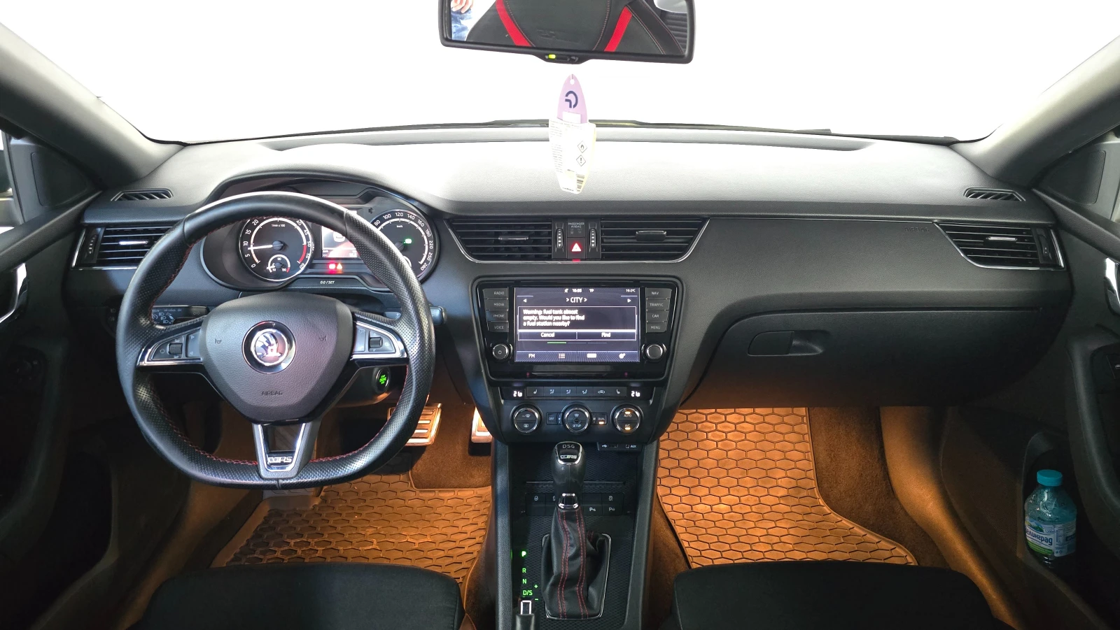 Skoda Octavia 2.0 TDI VRS| BI-XENON* ПОДГРЕВ* , снимка 8 - Автомобили и джипове - 56267638