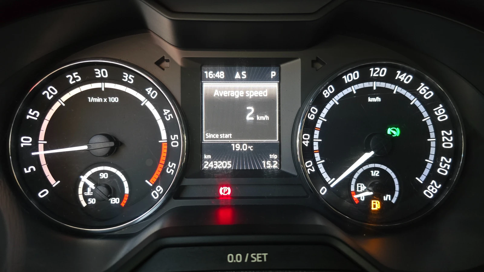 Skoda Octavia 2.0 TDI VRS| BI-XENON* ПОДГРЕВ* , снимка 10 - Автомобили и джипове - 56267638