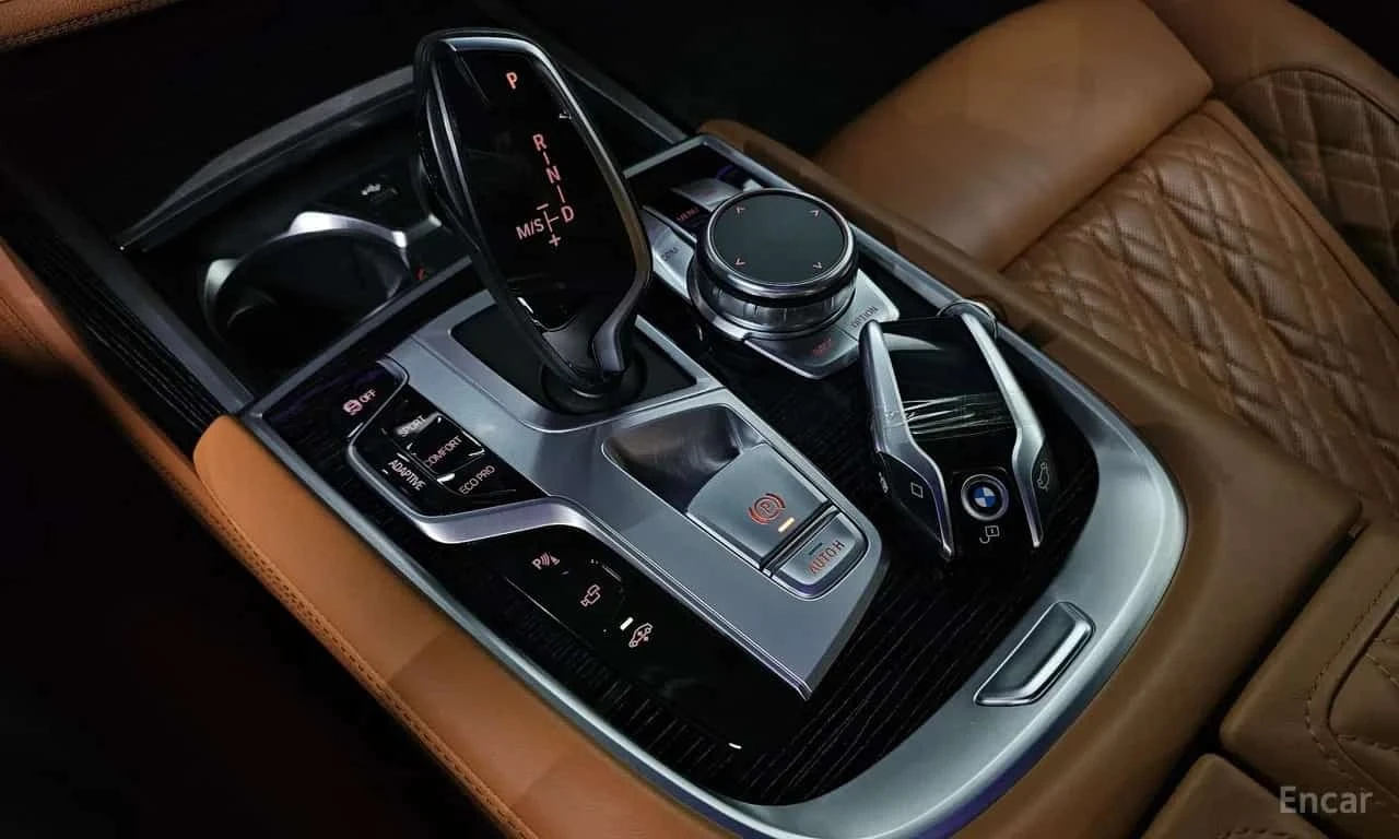 BMW 740 d * xDrive * M Sport * Обдухване * 360 * Face * , снимка 10 - Автомобили и джипове - 56316220