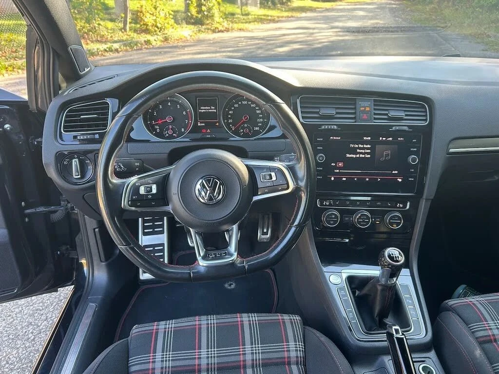 VW Golf, снимка 4 - Автомобили и джипове - 56727009