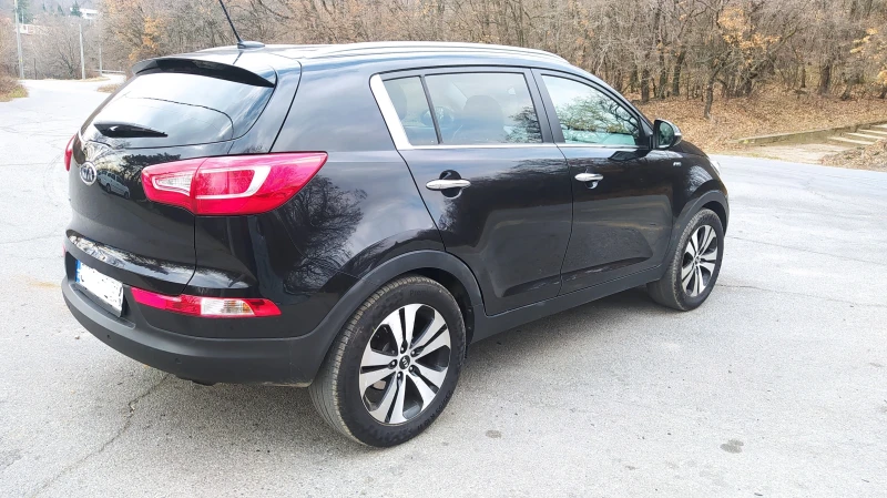 Kia Sportage, снимка 5 - Автомобили и джипове - 49239674