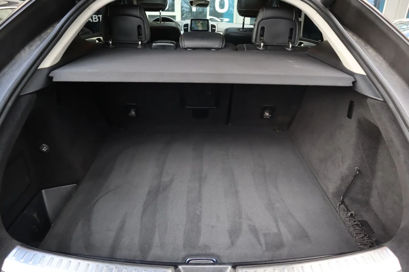 Mercedes-Benz GLE 500 4Matic/Harman Kardon/Distronik/Blind Spot/Камера 3, снимка 16 - Автомобили и джипове - 53056337