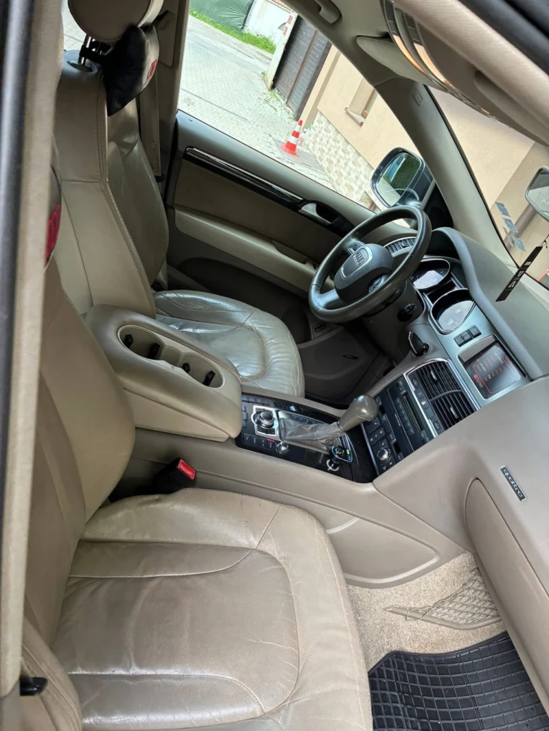 Audi Q7 ДОБРО СЪСТОЯНИЕ , снимка 15 - Автомобили и джипове - 53102487