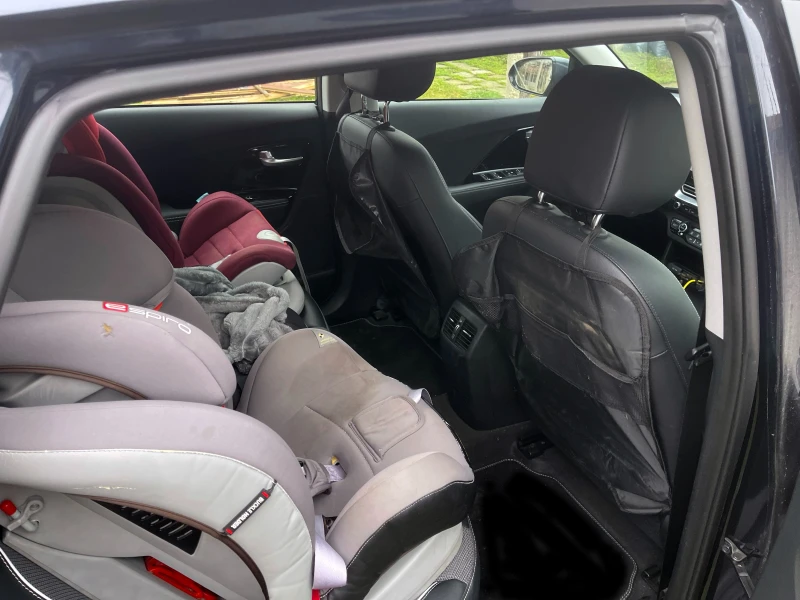 Kia Niro Face lift/СЕРВИЗНА ИСТОРИЯ, снимка 13 - Автомобили и джипове - 53247706