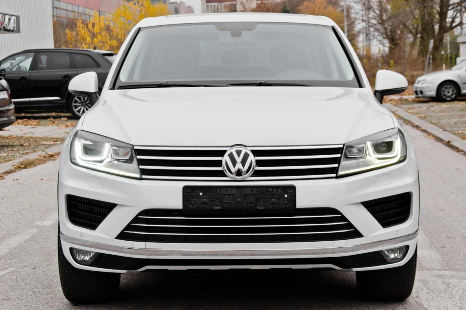 VW Touareg 3.0d R line - изображение 2