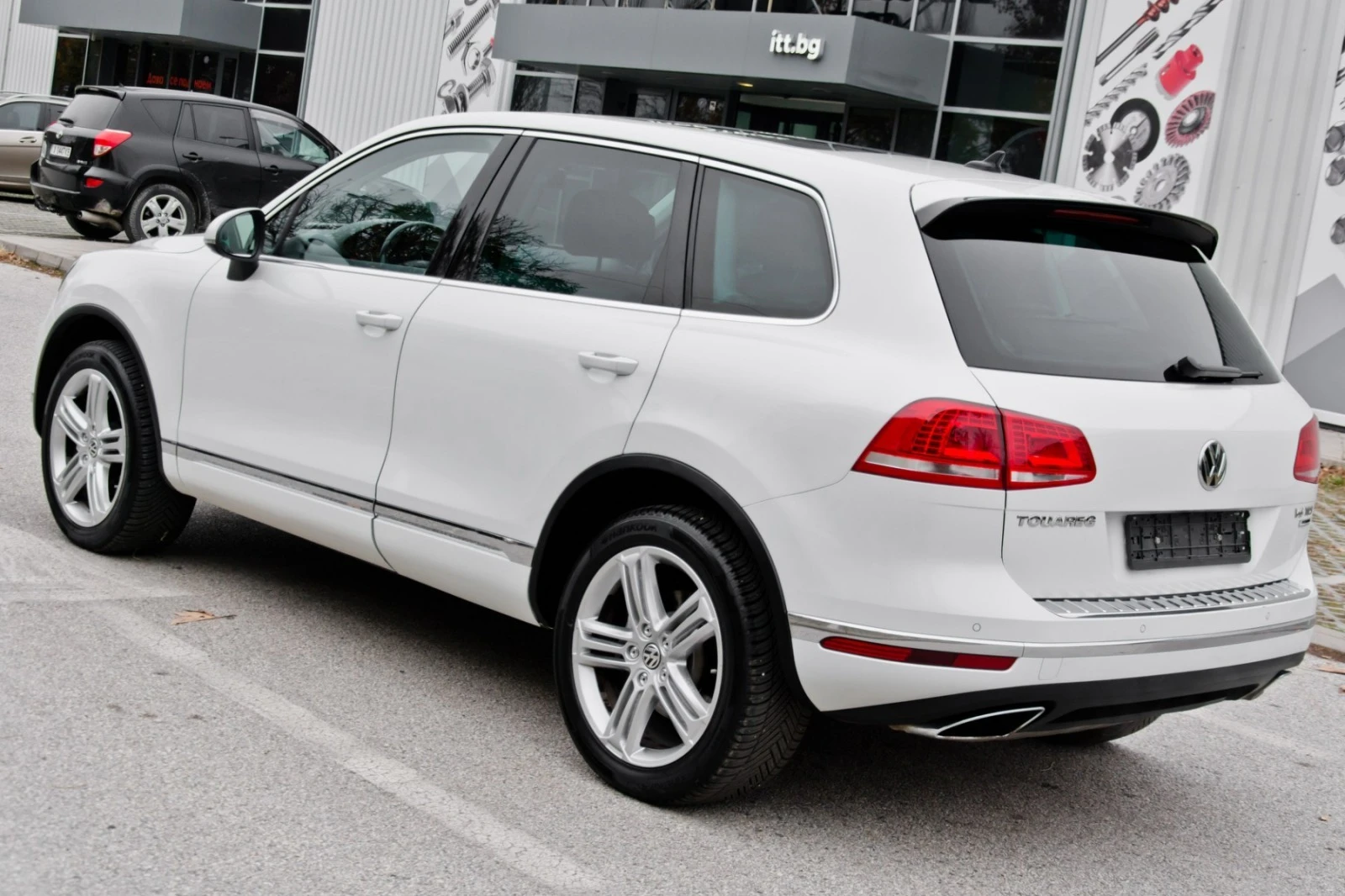 VW Touareg 3.0d R line - изображение 4