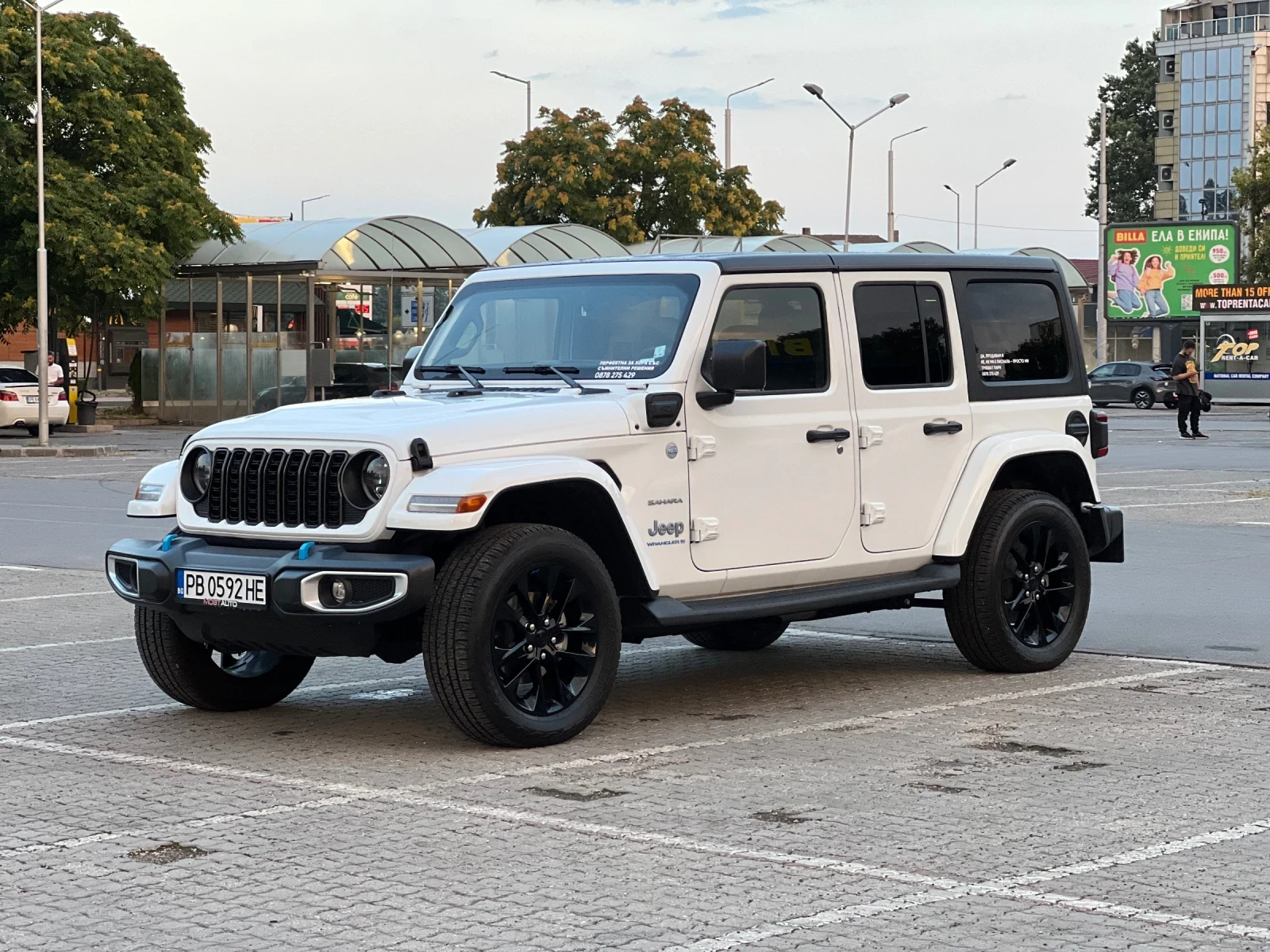 Jeep Wrangler Plug-in hybrid  - изображение 6