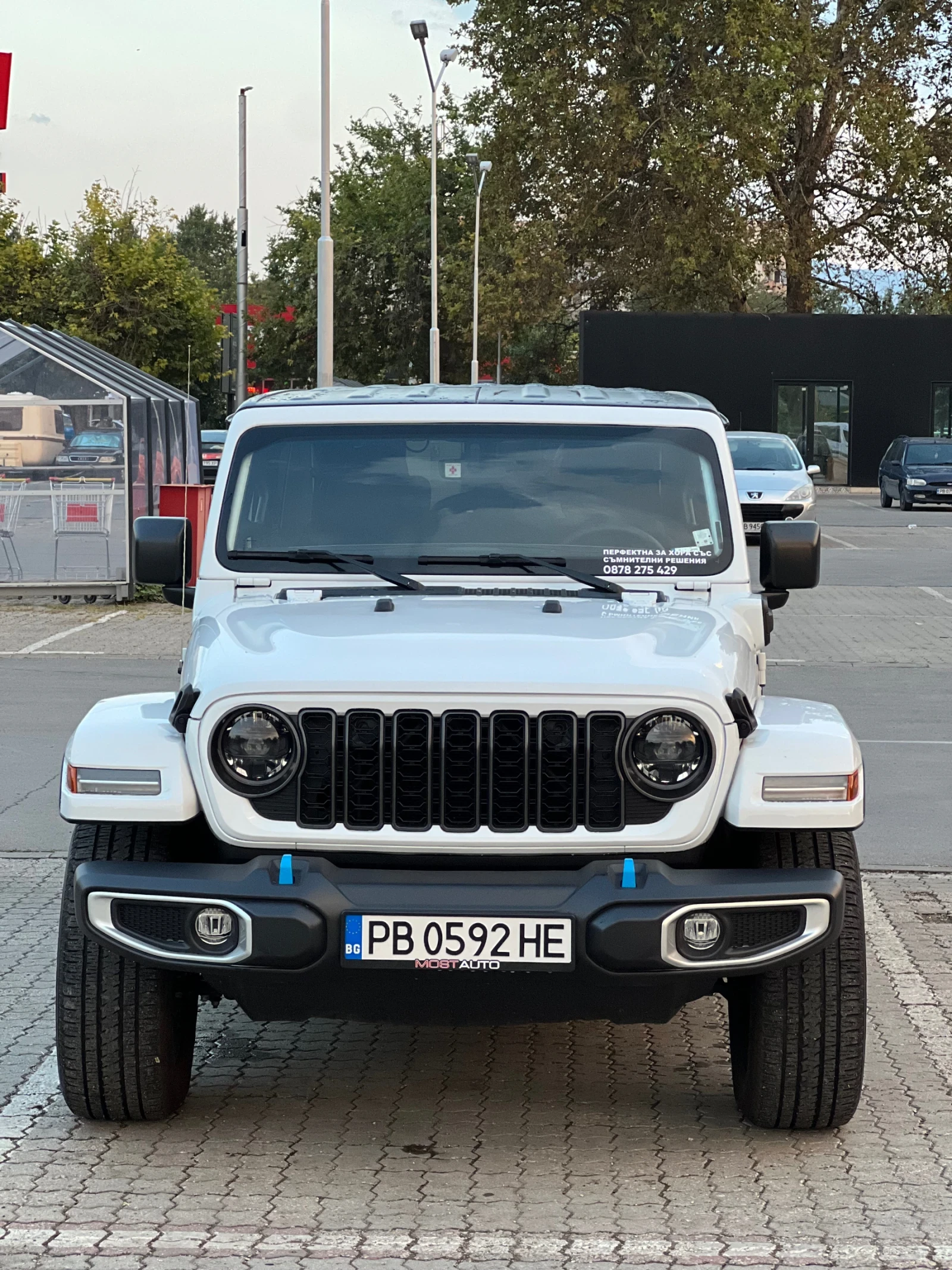 Jeep Wrangler Plug-in hybrid  - изображение 8