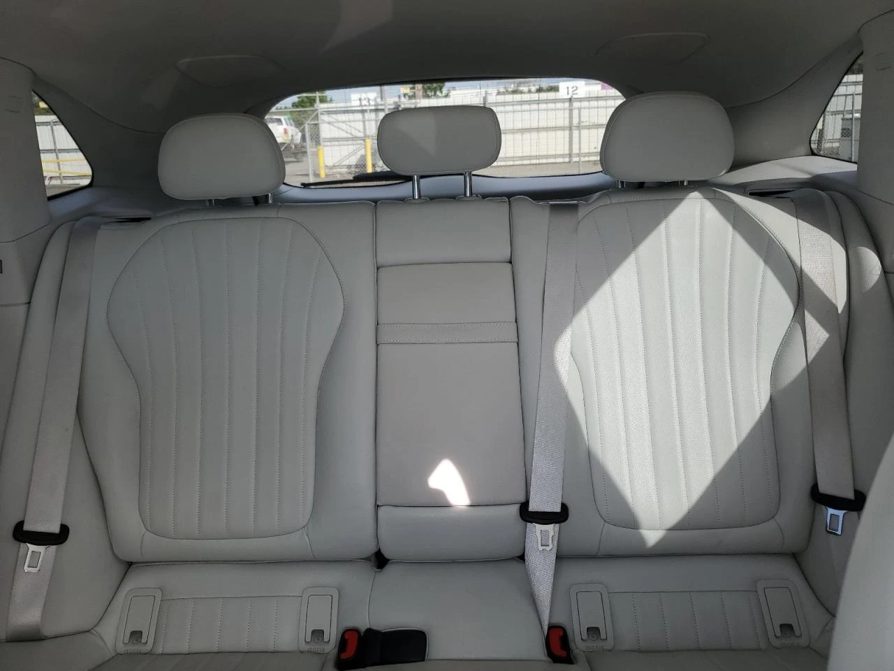 Mercedes-Benz EQE Suv 350+ , снимка 10 - Автомобили и джипове - 54141036