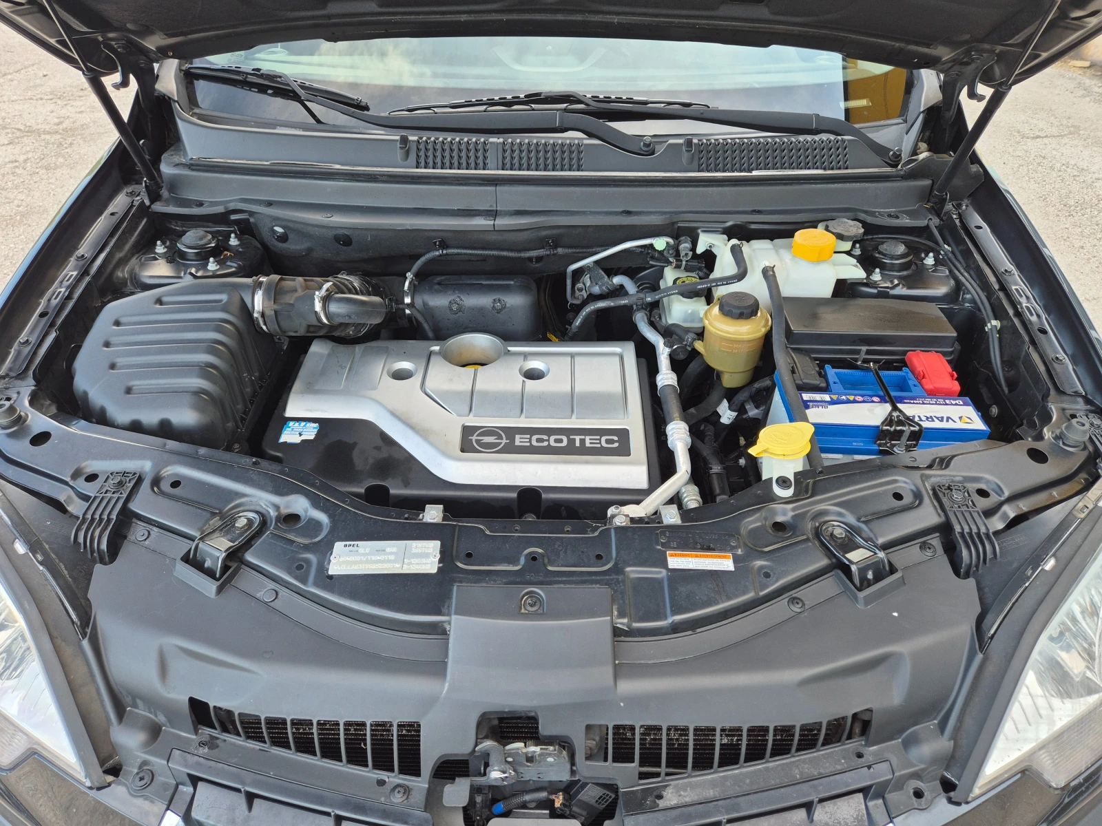 Opel Antara 2.4I KLIMA ITALY, снимка 17 - Автомобили и джипове - 54544257