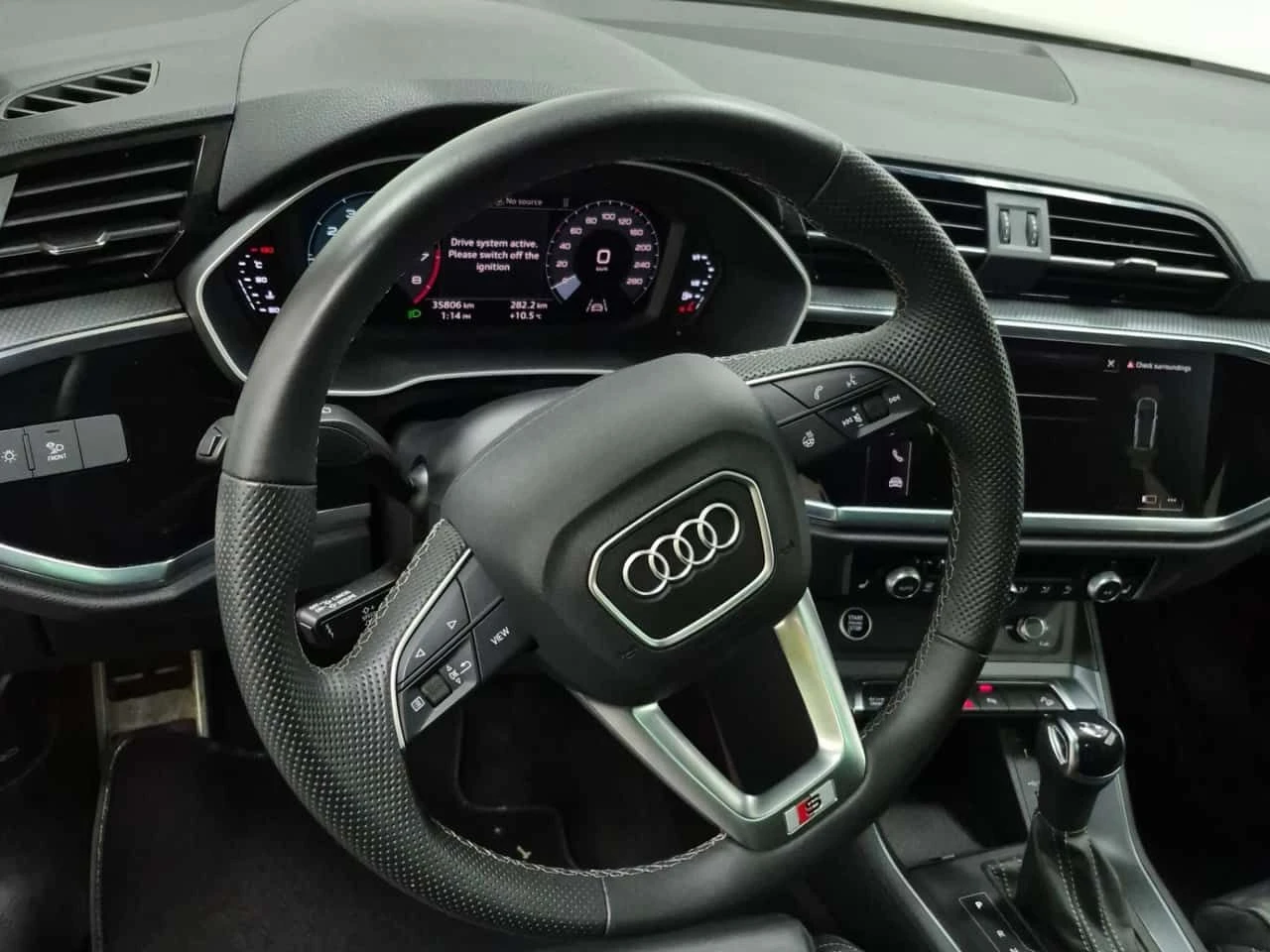 Audi Q3 * Progressiv * DIGITAL * 2 КЛЮЧА * PANO * АВТОКРЕД, снимка 11 - Автомобили и джипове - 54557173