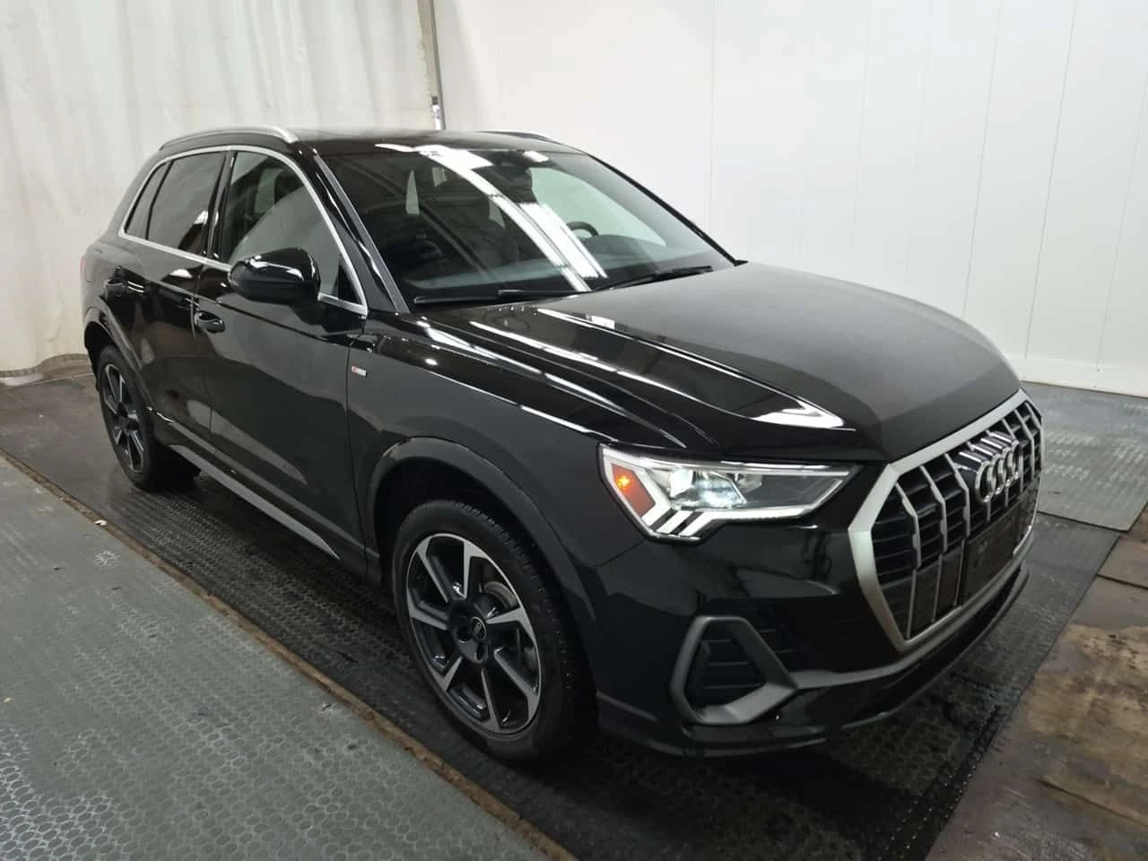 Audi Q3 * Progressiv * DIGITAL * 2 КЛЮЧА * PANO * АВТОКРЕД, снимка 10 - Автомобили и джипове - 54557173