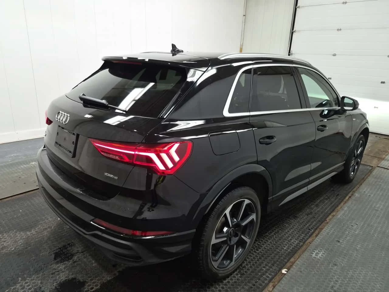 Audi Q3 * Progressiv * DIGITAL * 2 КЛЮЧА * PANO * АВТОКРЕД, снимка 12 - Автомобили и джипове - 54557173
