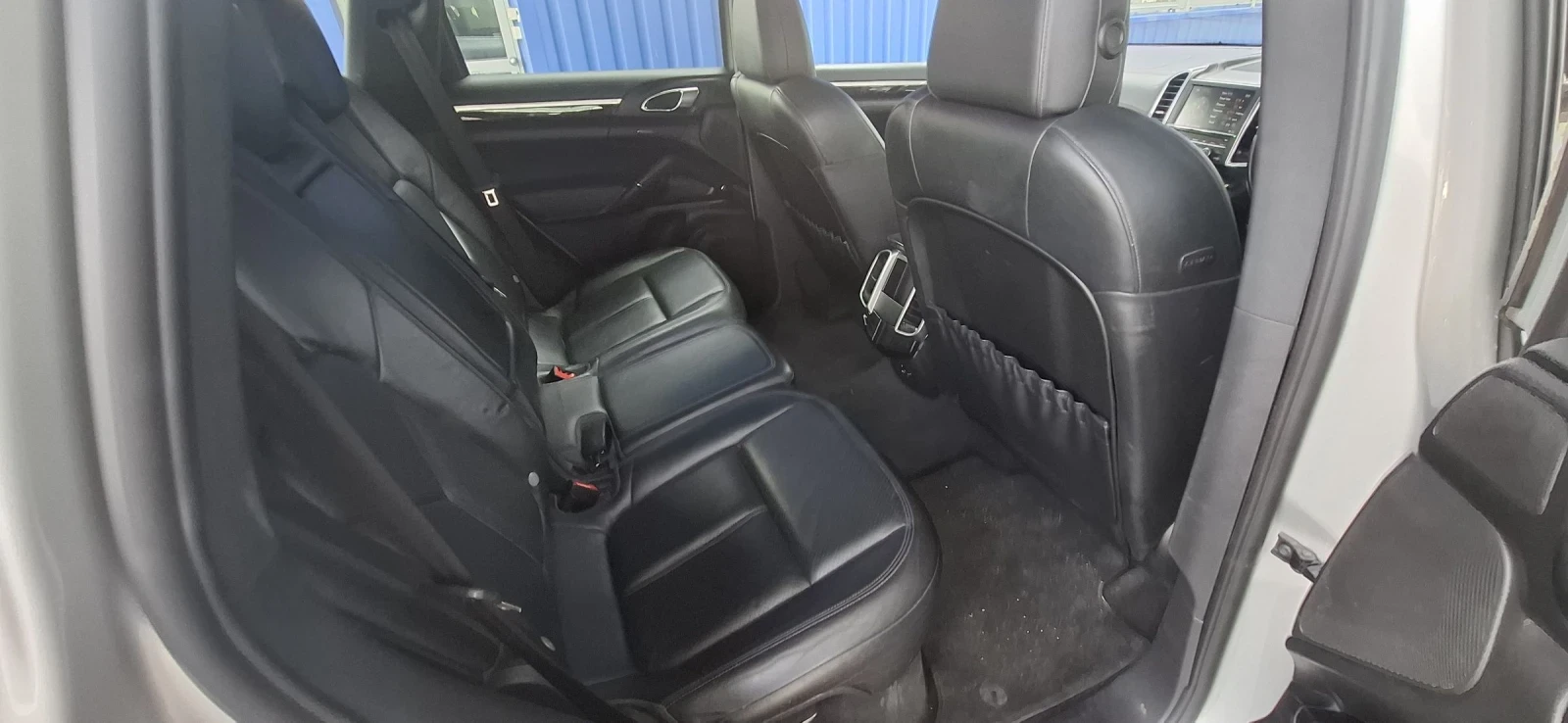 Porsche Cayenne, снимка 9 - Автомобили и джипове - 54734635