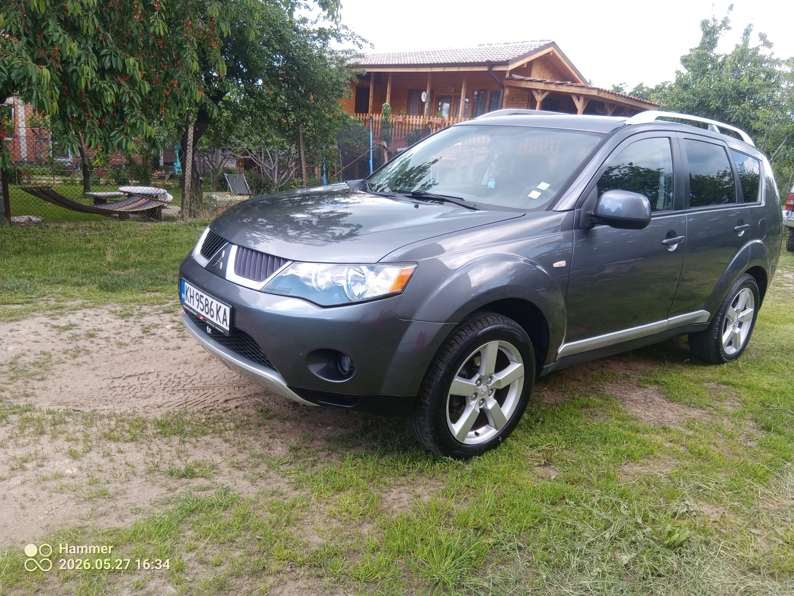 Mitsubishi Outlander 2.0tdi, снимка 4 - Автомобили и джипове - 54697138