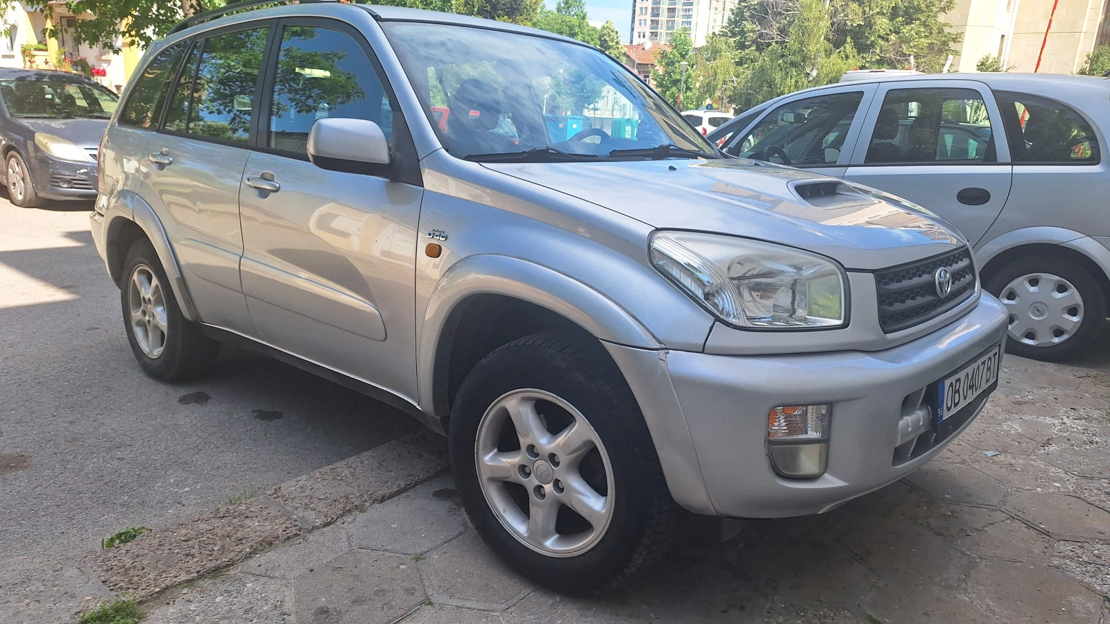 Toyota Rav4 2.0, снимка 5 - Автомобили и джипове - 54907527