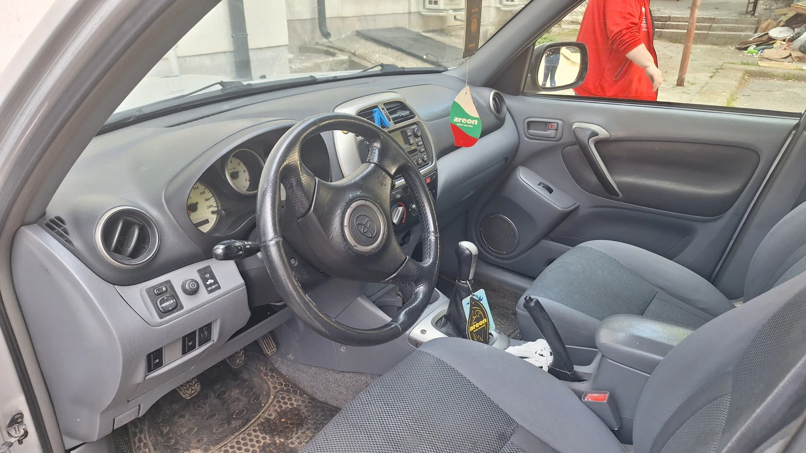 Toyota Rav4 2.0, снимка 7 - Автомобили и джипове - 54907527