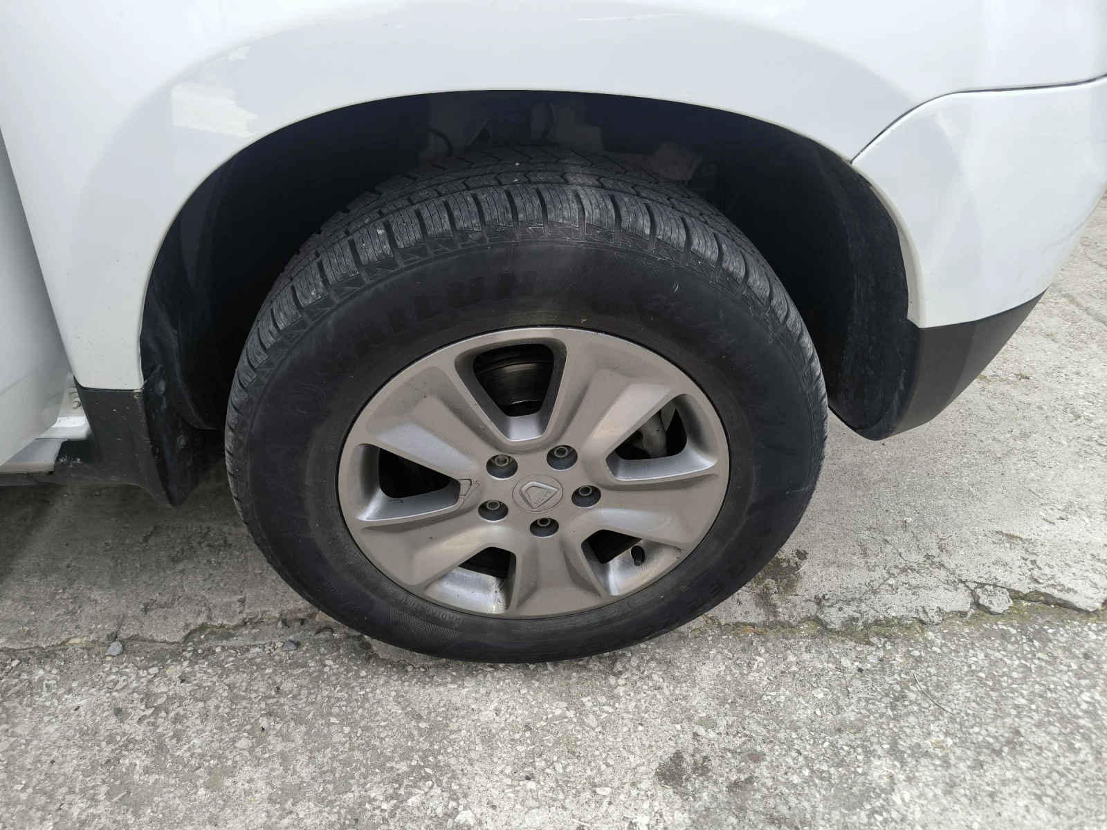 Dacia Duster 1.5 dCi, Автоматик, Eвро 6B, снимка 17 - Автомобили и джипове - 55173554