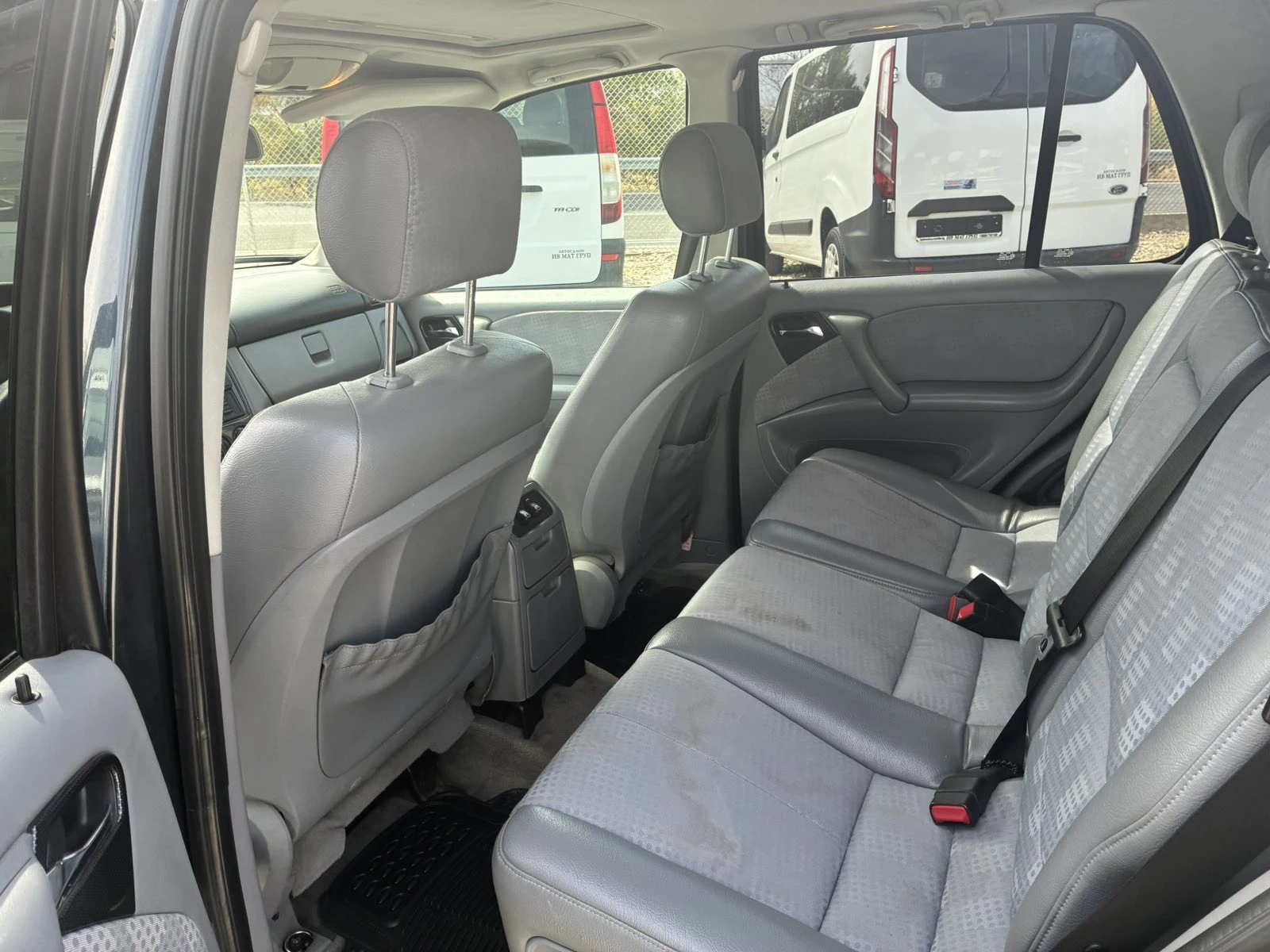 Mercedes-Benz ML 270, снимка 7 - Автомобили и джипове - 56410729