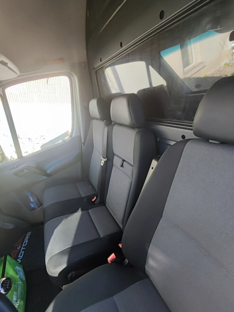 VW Crafter, снимка 2 - Бусове и автобуси - 47721579