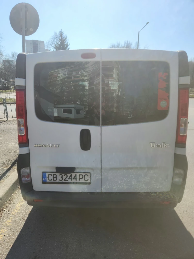 Renault Trafic 115 DCI 204000, снимка 6 - Бусове и автобуси - 49375136