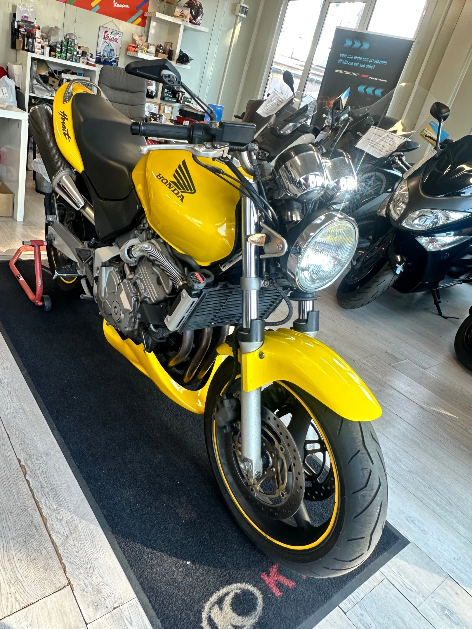 Honda Hornet 600сс 02.2002г., снимка 10 - Мотоциклети и мототехника - 55062799