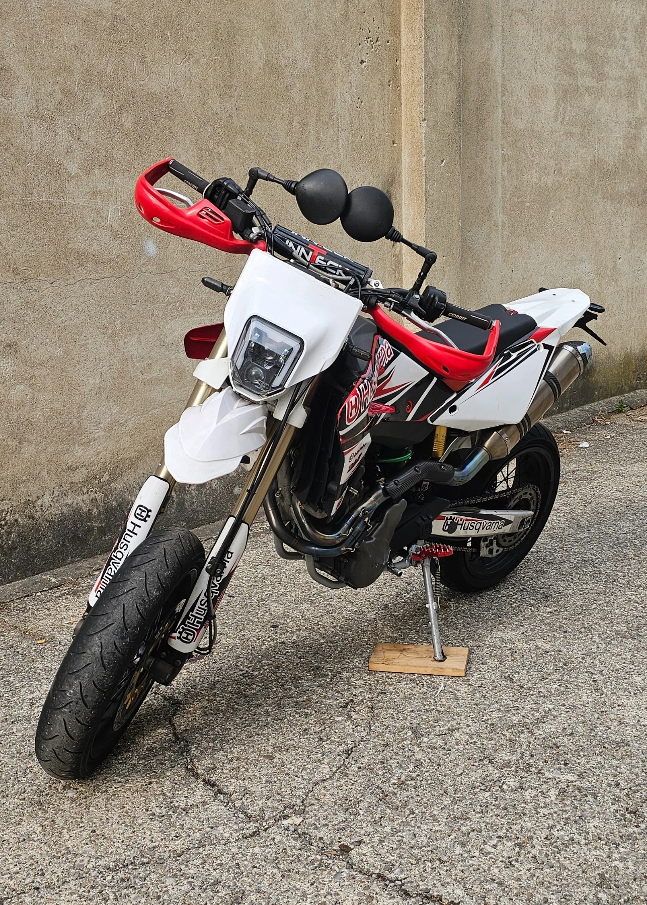 Husqvarna SM 610i, снимка 2 - Мотоциклети и мототехника - 56375497