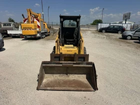 Мини челни товарачи Komatsu, снимка 2