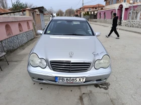 Mercedes-Benz C 200, снимка 1