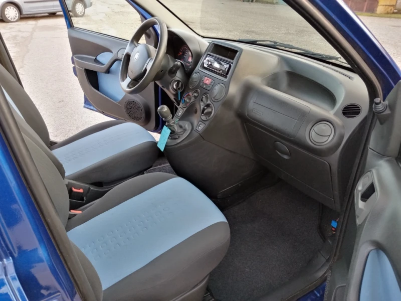 Fiat Panda 1.3 i KLIMA, снимка 11 - Автомобили и джипове - 48271375