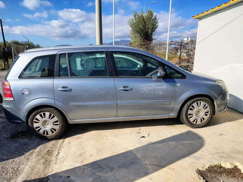 Opel Zafira, снимка 4 - Автомобили и джипове - 48556910