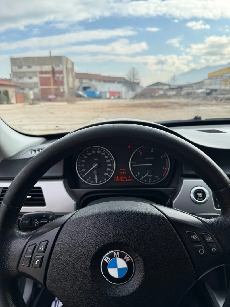 BMW 320 320 , снимка 16 - Автомобили и джипове - 48787430