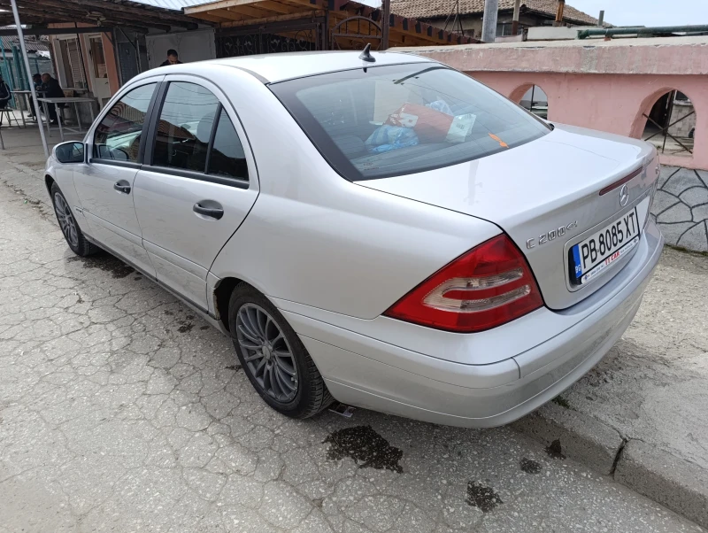 Mercedes-Benz C 200, снимка 5 - Автомобили и джипове - 49506761