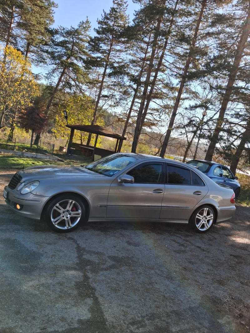 Mercedes-Benz E 320, снимка 2 - Автомобили и джипове - 52415580