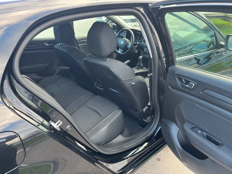 Renault Megane 1.5dci EURO6 NAVI LED, снимка 14 - Автомобили и джипове - 52770258