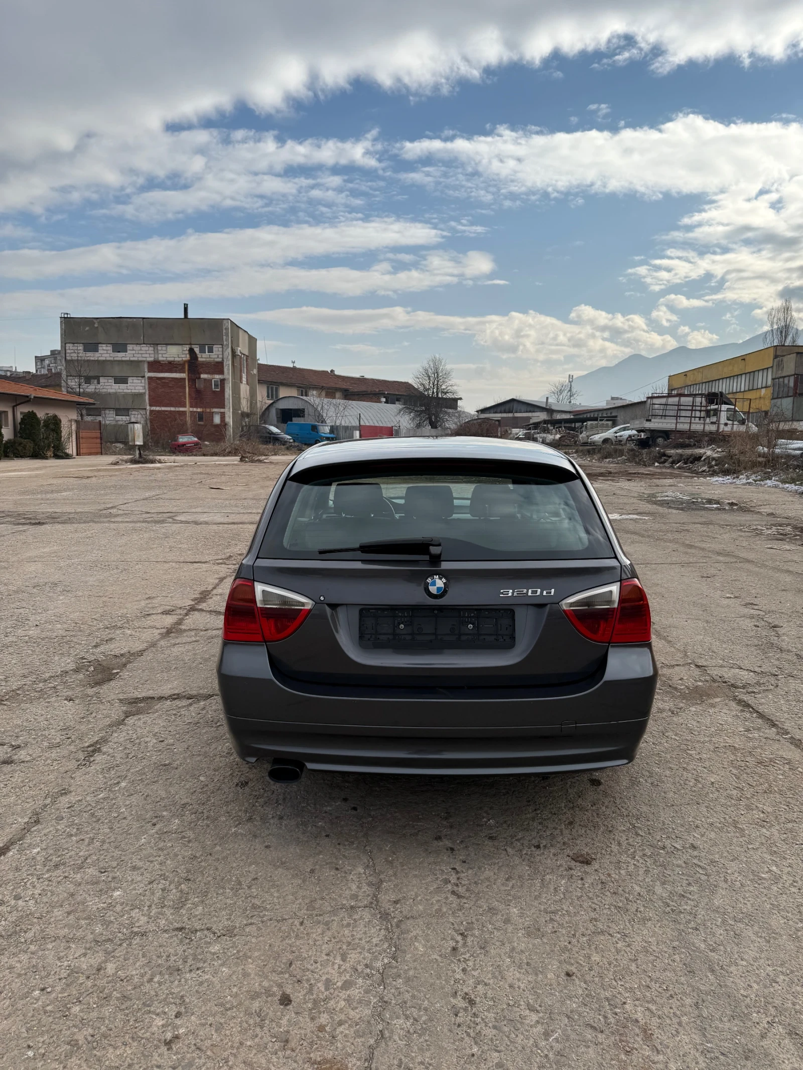 BMW 320 320  - изображение 5