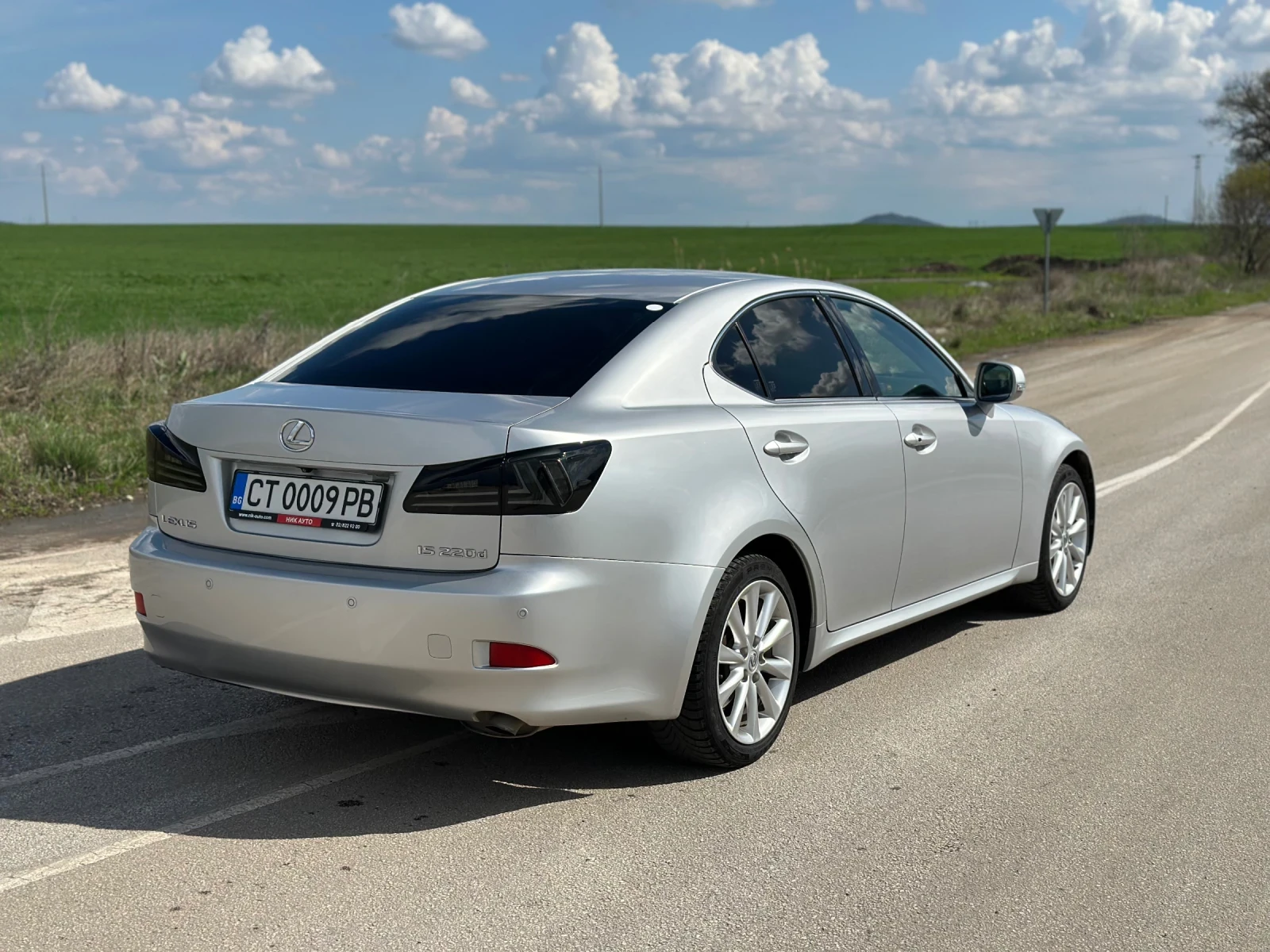 Lexus IS 220d  - изображение 4