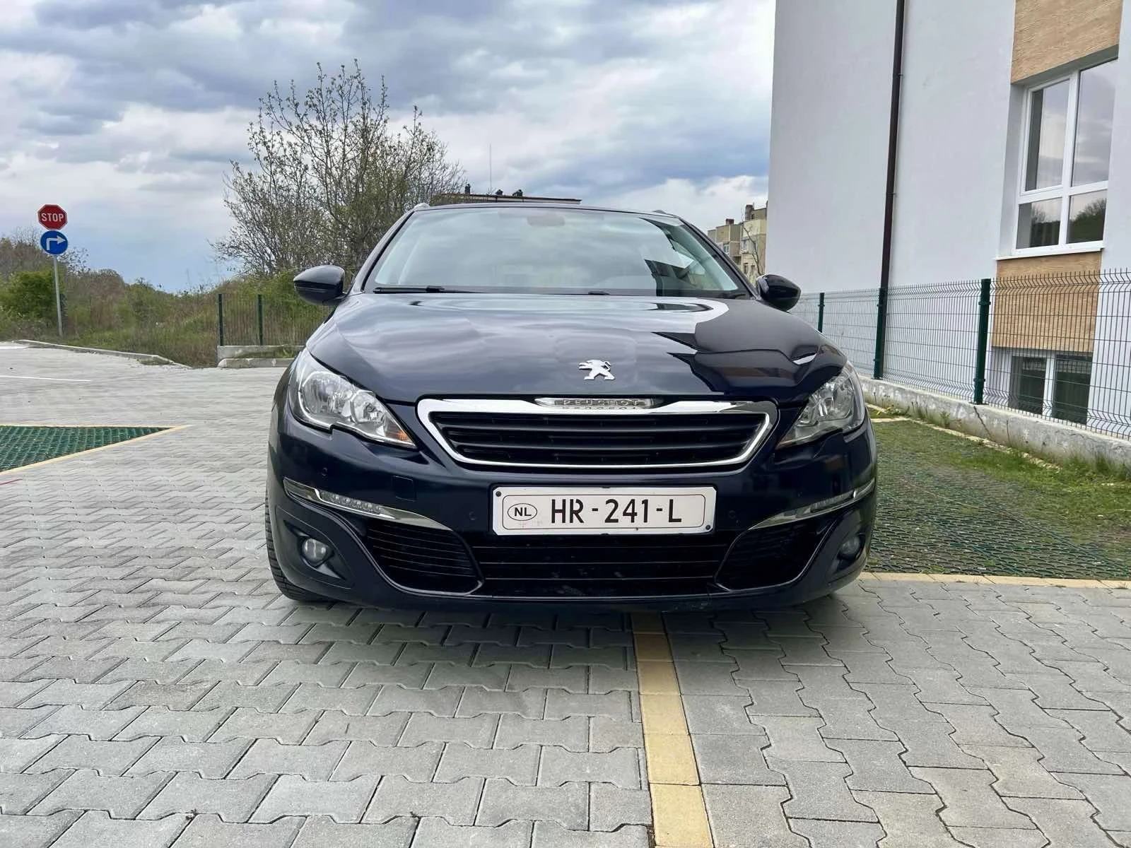 Peugeot 308 BlueHDI  * * УНИКАТ* *    КОЖА! ПОДГРЕВ!  - изображение 2