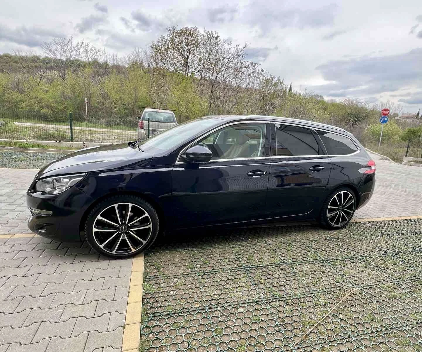 Peugeot 308 BlueHDI  * * УНИКАТ* *    КОЖА! ПОДГРЕВ!  - изображение 7