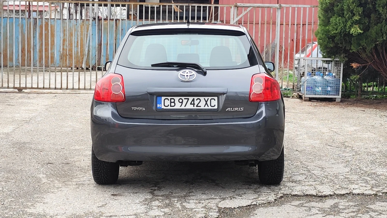 Toyota Auris 1.4D4D - изображение 6